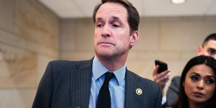 Lawmaker urges release of Venezuela strike footage as parties split over whether targets were defenseless